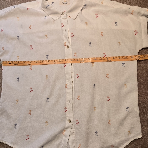 Marine layer Cherry button up - Picture 8 of 9
